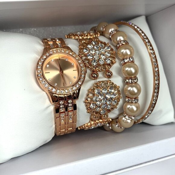 Rose Gold Tone Crystal Watch & Bracelet Gift Set New In Gift Box NWT - Picture 1 of 8